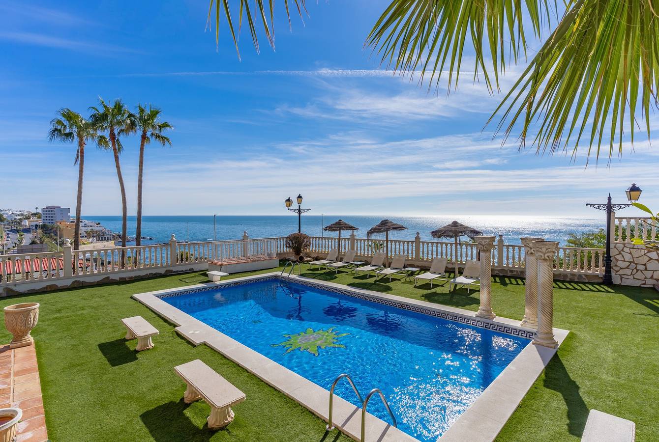 Villa „Sunrise Benalmádena“ mit Meerblick, Wlan und Klimaanlage in Torremuelle, Benalmádena