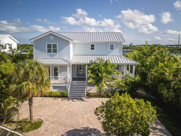 Vacation rental for 12 people, with terrace, with pets in Florida Keys