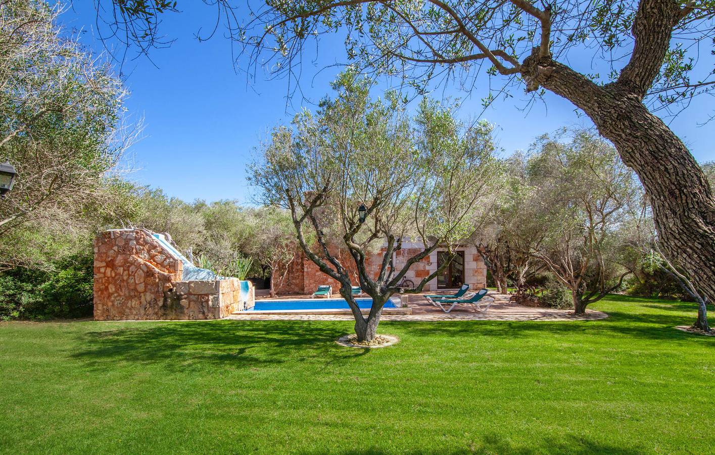 Gemütliches Apartment mit Pool, Küche & Klimaanlage | Kostenloses WiFi & Grill in Campos, Mallorca Süden