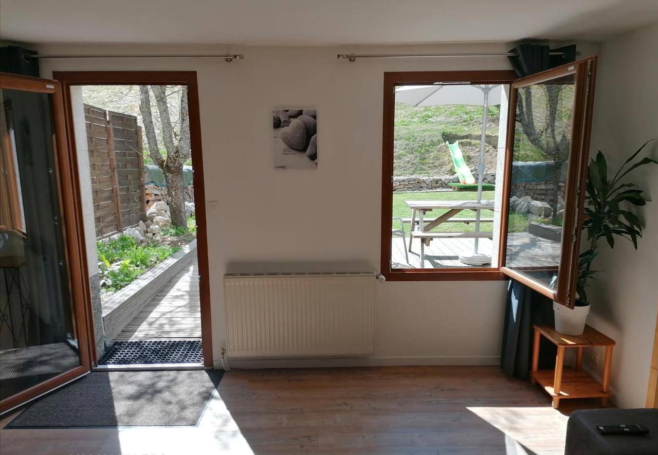 Appartement entier, Le grand duc in Mijoux, Parc naturel régional du Haut-Jura
