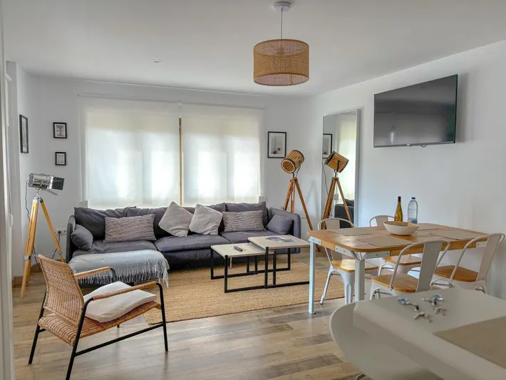 Apartamento de vacaciones para 5 personas, con vistas y terraza - 1