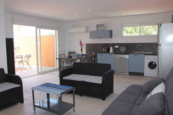 Gîte pour 4 personnes, avec terrasse à Latour-Bas-Elne - 3