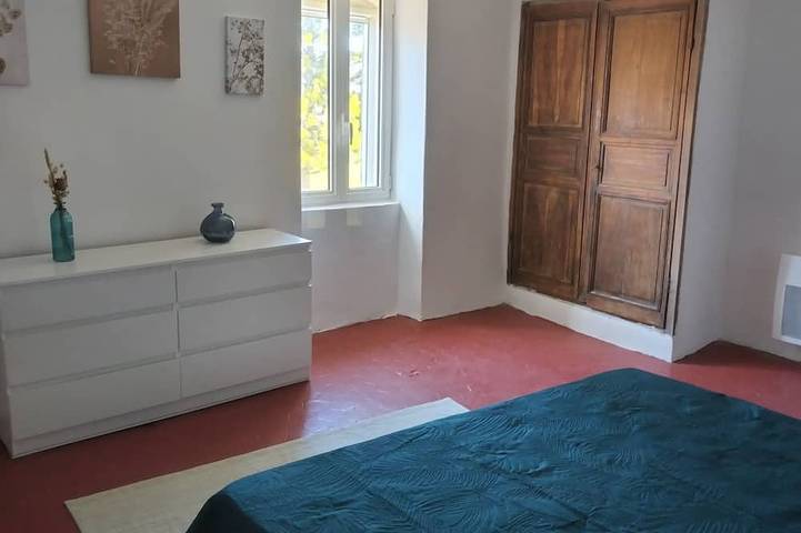 Location de vacances pour 6 personnes, avec jardin et terrasse à Viens - 3