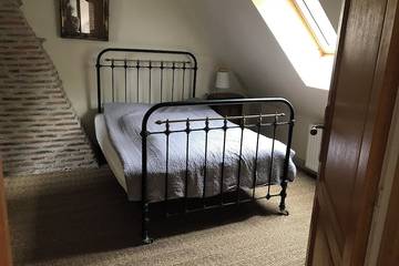 Location De Vacances pour 8 Personnes dans Tendron, Saint-Amand-Montrond, Photo 1