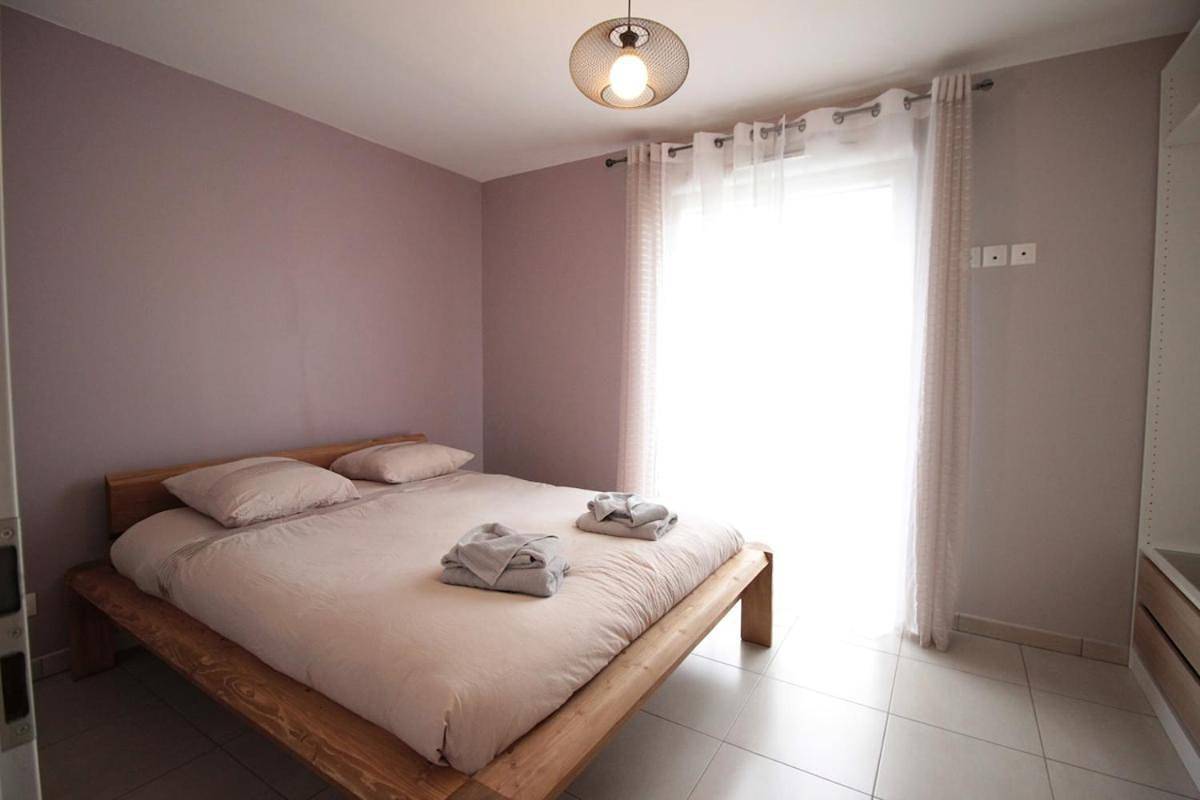 Two-Bedroom House in Charny-sur-Meuse, Verdun