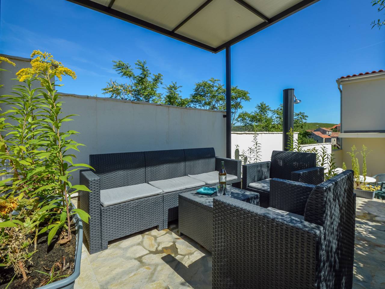 Aurora in Gračac (Skradin), Skradin