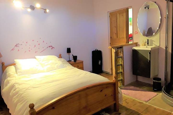 Location de vacances pour 9 personnes, avec jardin ainsi que terrasse et jacuzzi à Montoulieu - 2