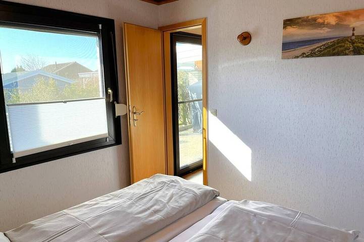 Ferienhaus für 3 Personen, mit Terrasse und Garten in Warwerort - 4