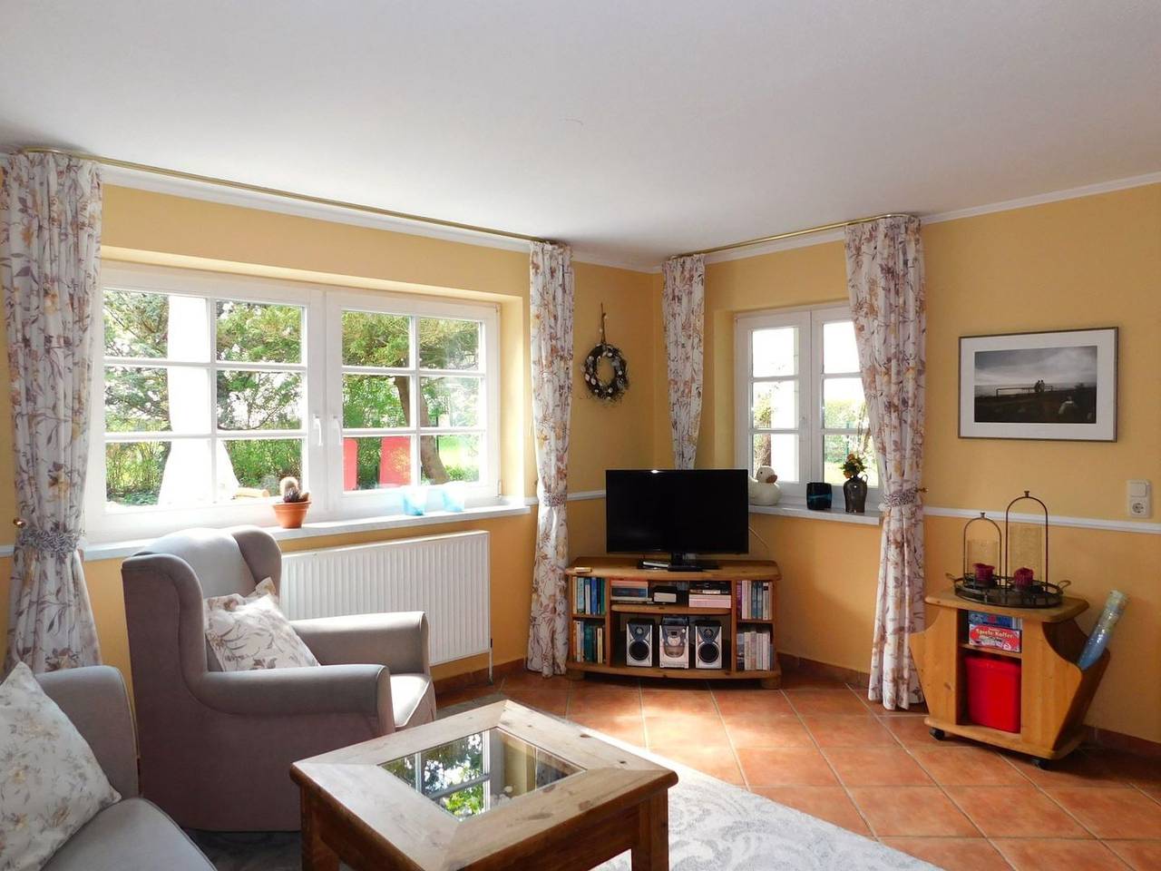 Ferienhaus "Am Strom" - im Ortskern mit ca.45 m² Wohnfläche für 2-4 Personen in Ahrenshoop, Fischland