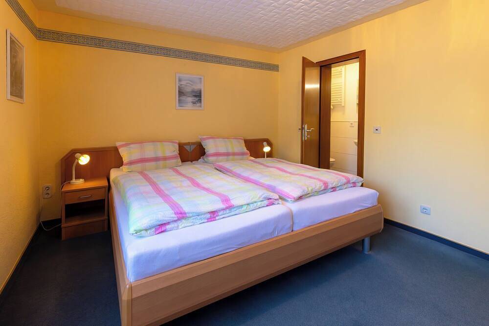 Ganze Wohnung, Ferienwohnung \"Am Park\" für bis zu 6 Personen in Westfeld, Schmallenberg