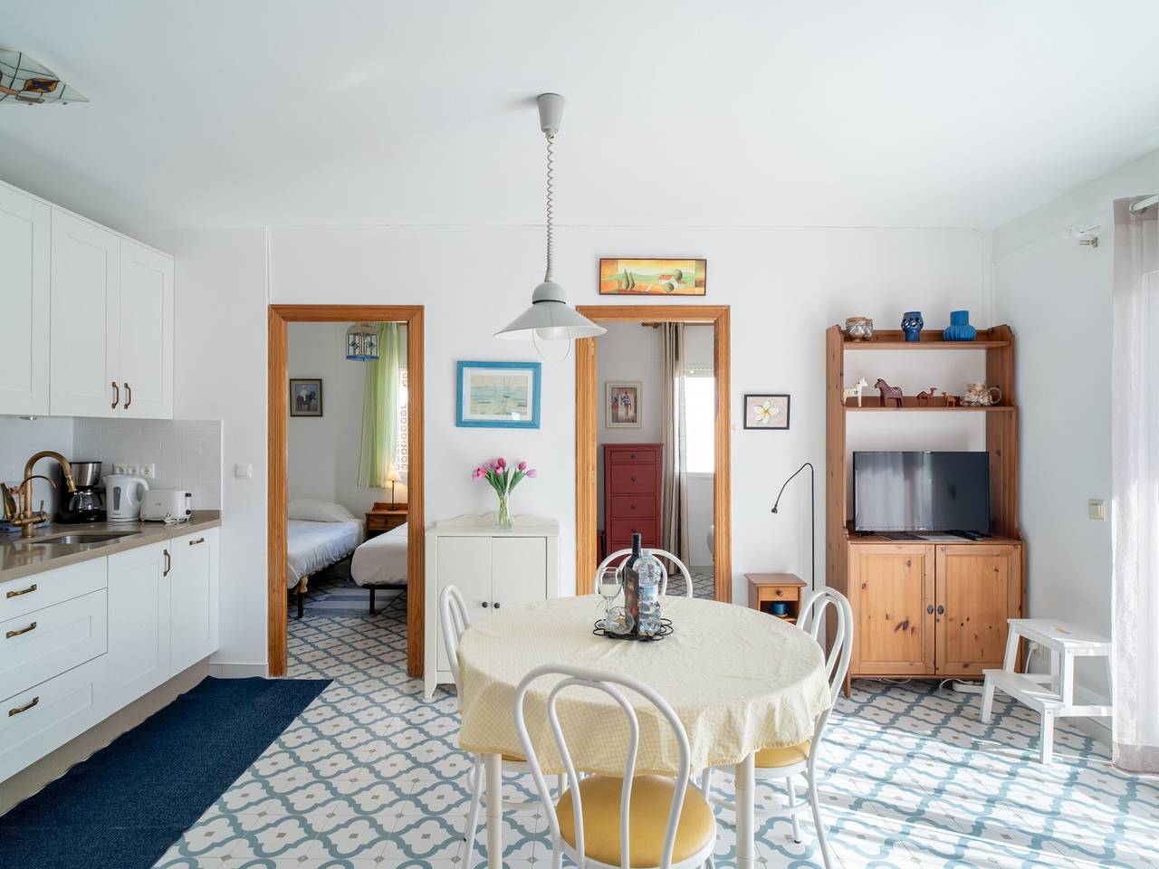 Entire apartment, Seaside apartment, rooftop pool, Wi-Fi, air conditioning in Playa Carabeo, Nerja