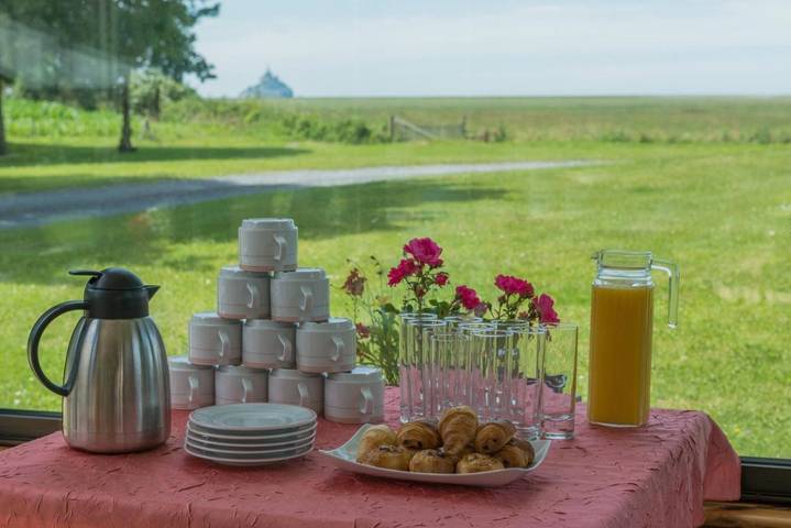 Hôtel pour 2 personnes, avec jardin à Courtils - 2