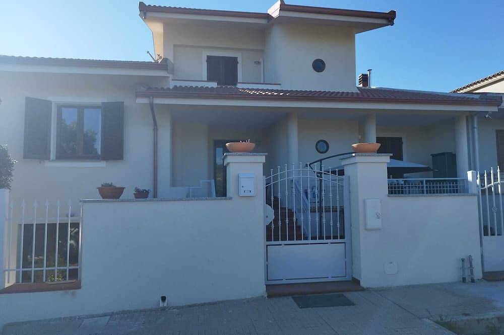 Ganze Wohnung, Myrtle and Rosemary ( Myrtle) in Sennori, Sassari Provinz