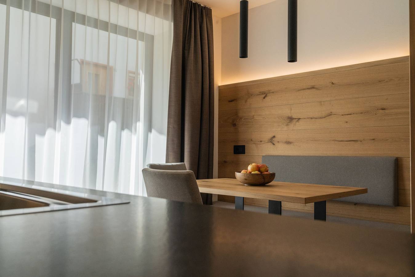 Ganze Wohnung, Brandneue Ferienwohnungen "Seceda - Montblanc" mit Wlan, Terrasse und Garten in St. Ulrich in Gröden, Dolomiti Superski