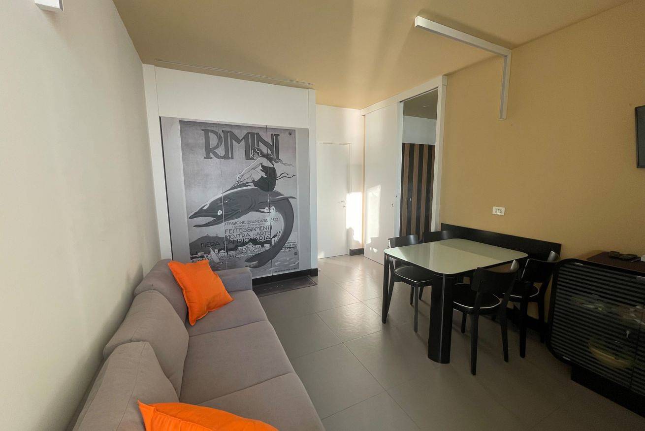 Ganze Wohnung, Rn006 - Rimini, exclusive one-bedroom seafront apartment with balcony in Viserbella, Rimini