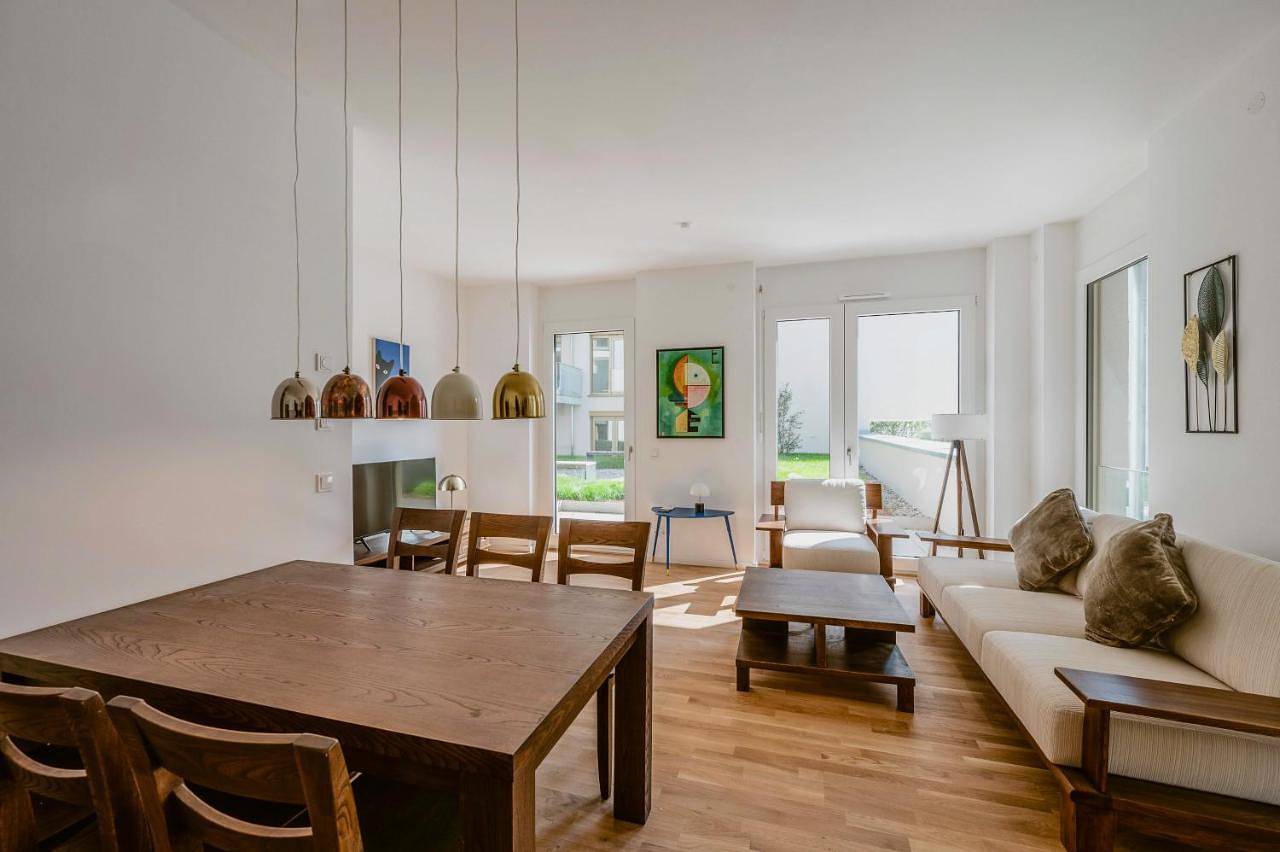 Ganze Wohnung, Exquis Artistic 2Br-Apartment Eames I Garden I Family-friendly I Parking I Home Office in Böblingen, Landkreis Böblingen