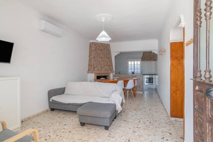 Holiday Home 'Casa Miguel Angel' with Private Garden and Wi-Fi in Playa El Palmar, Vejer de la Frontera