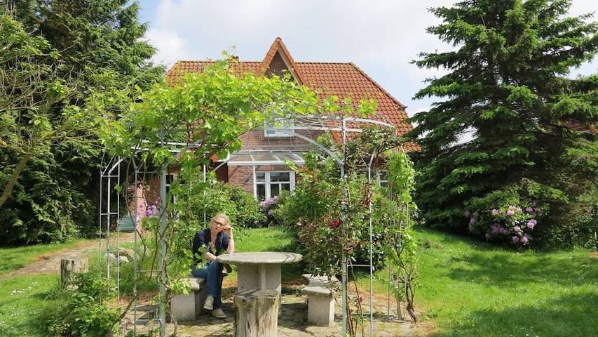 Ferienhaus für 8 Personen, mit Sauna und Terrasse sowie Garten in Nordholz - 4