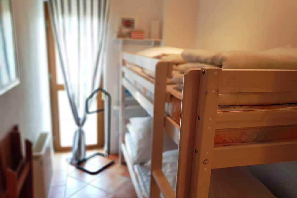 Ganze Wohnung, Ferienwohnung 2 im Zeesenhaus - Zeesenhaus 2 in Lancken-Granitz, Rügen