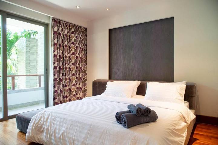 Gîte pour 6 personnes, avec piscine ainsi que vue et jardin dans Nai Thon Beach - 4