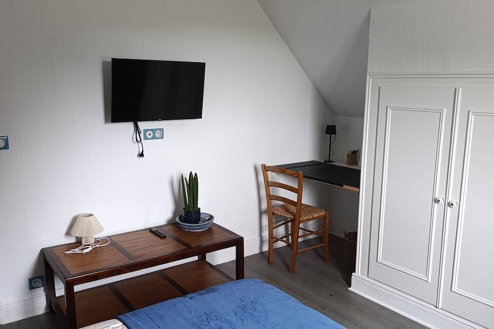 St Nazaire - Tregouet 8 - Chambre d’hôtes n° 2 tout confort – Tv, Wifi, Netflix in Saint-Nazaire, Côte d'Amour