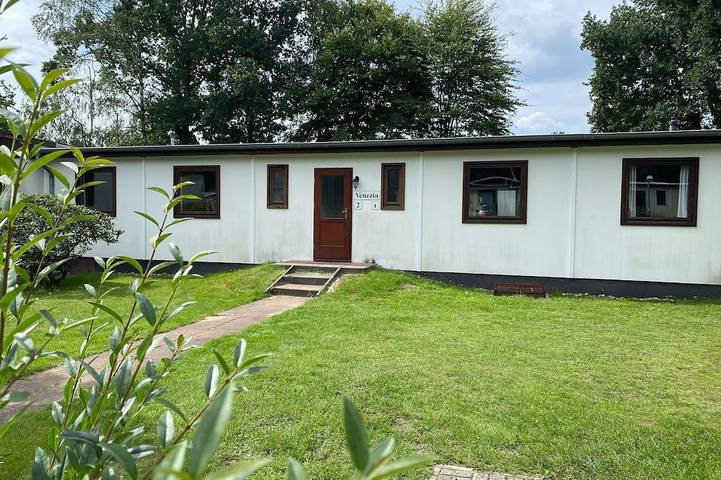 Ferienhaus für 6 Personen, mit Pool und Terrasse in Naturpark Südheide