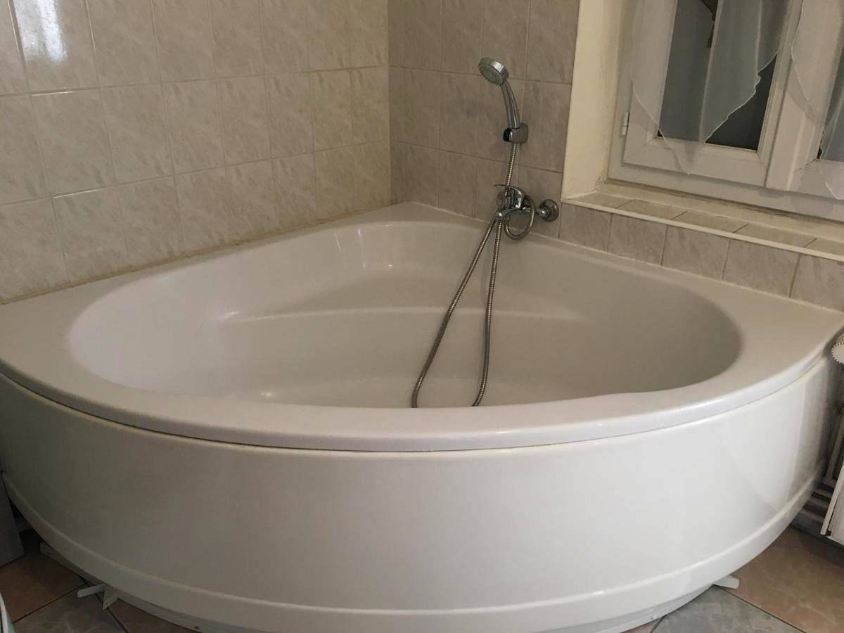 Two-Bedroom Townhouse in Romilly-sur-Seine, Aube