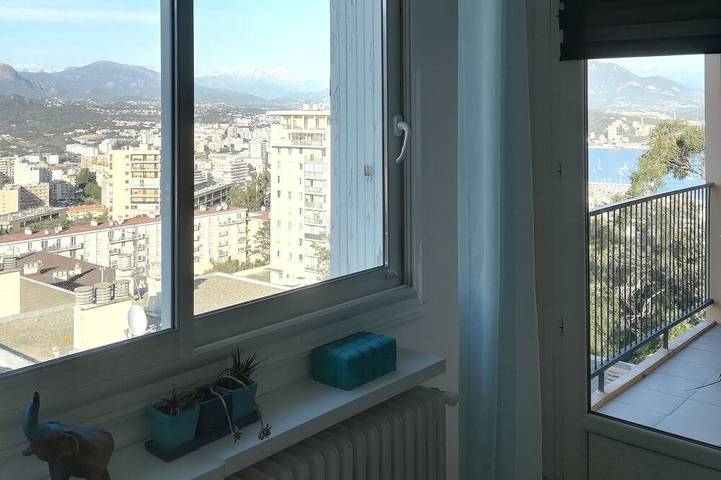 Vakantiewoning voor 5 personen, met whirlpool en balkon in Ajaccio
