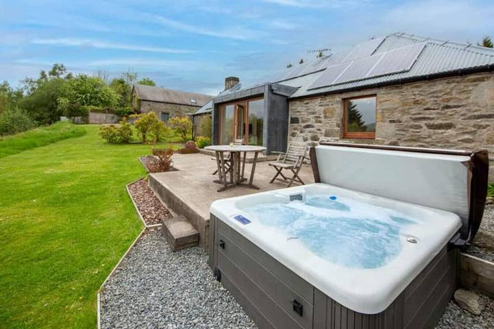 Glamping for 2 people, with balcony and garden in Perthshire