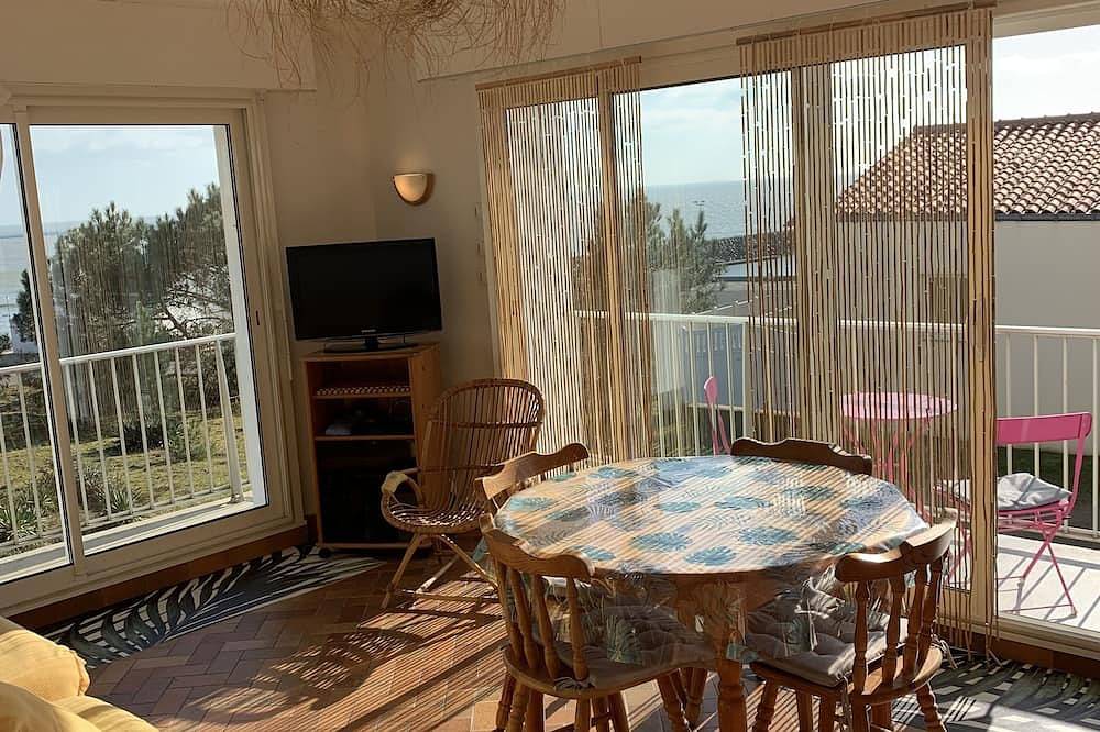 Ganze Wohnung, Adorable T2 apartment (45m2) in a residence with panoramic sea view<br> in Jard-sur-Mer, Vendée