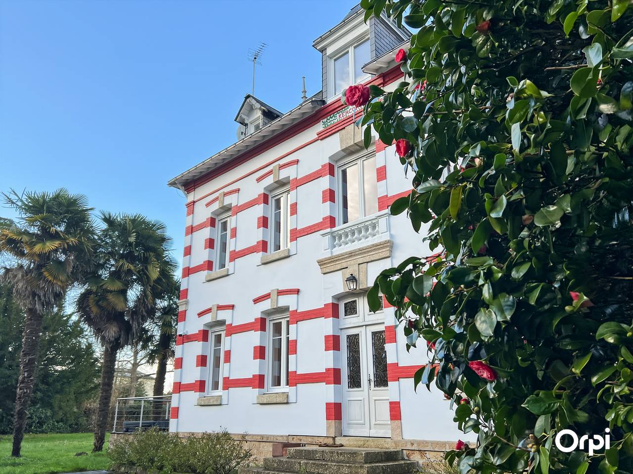 Renoviertes Familienhaus 14 Betten, 10 Min von Stränden, Parkplatz und Wlan in Quéven, Côte des Mégalithes