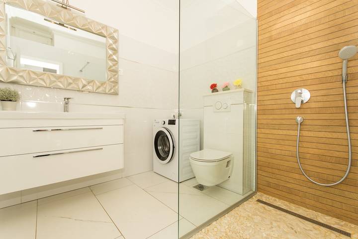 Ferienwohnung für 6 Personen, mit Ausblick und Balkon sowie Garten in Trogir - 4