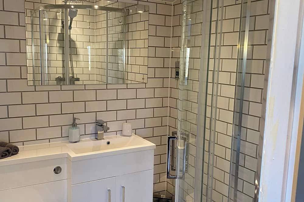 Lochside-1Bed-Pet Friendly-Amazing views in Loch Lomond, Argyll & Bute