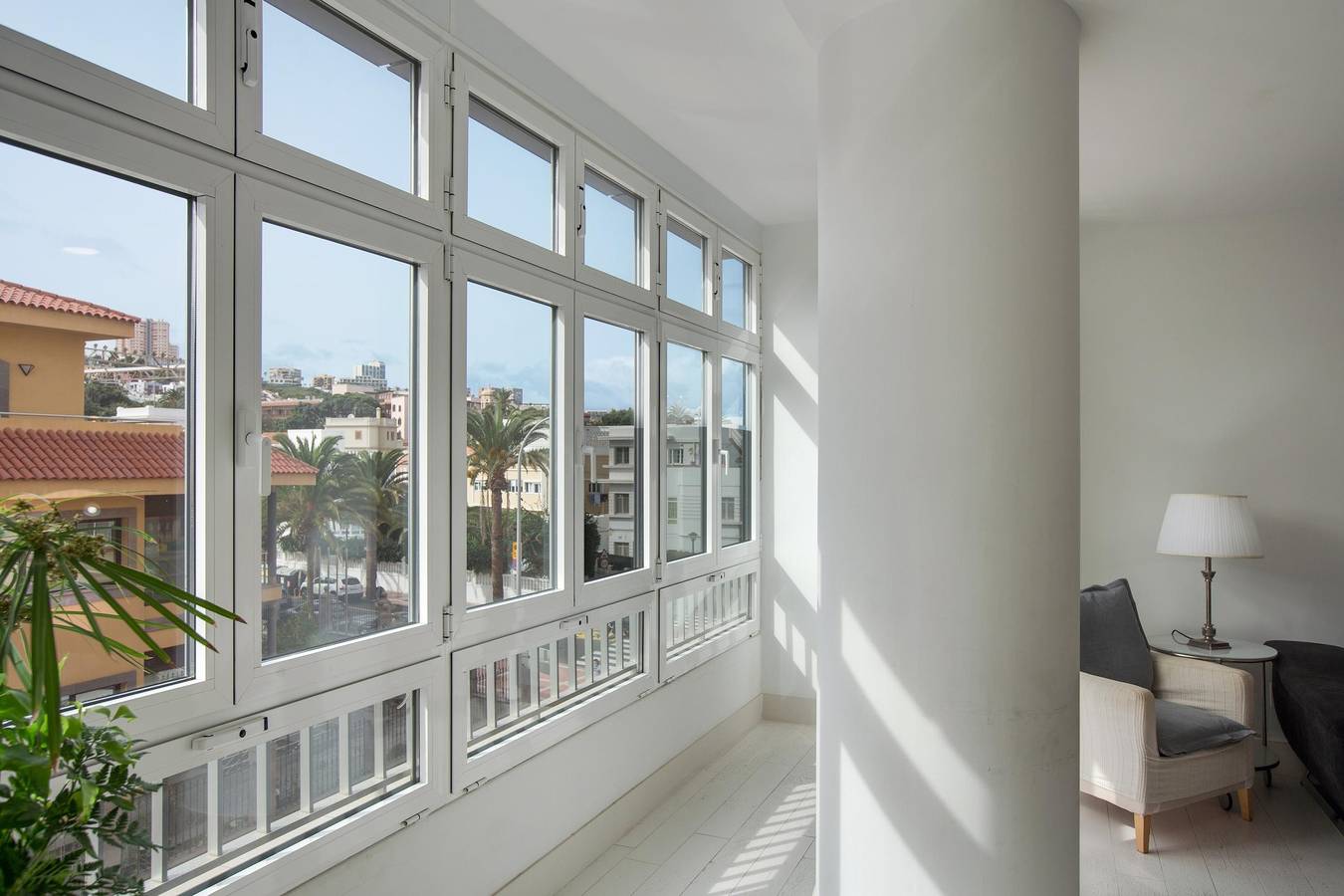 Hel lägenhet, Central, Luxury Holiday Apartment with Wi-Fi, Air Conditioning & Panoramic View in Las Palmas de Gran Canaria Centre, Las Palmas