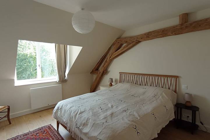 Location de vacances pour 6 personnes, avec jardin à Étais-la-Sauvin - 2