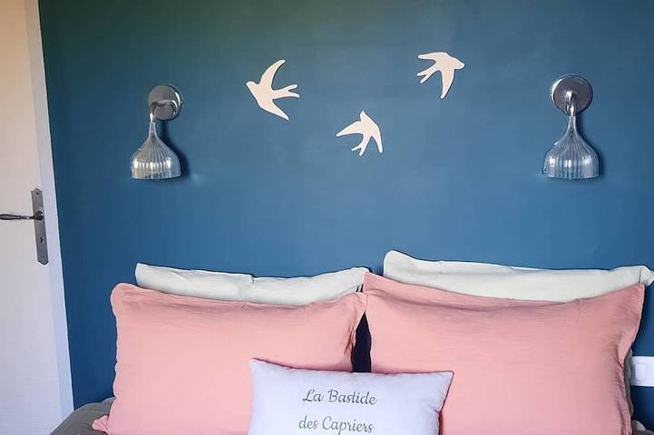 Maison de vacances pour 3 personnes, avec piscine et jacuzzi ainsi que jardin et terrasse