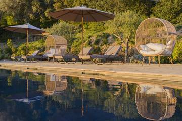 Chambre d’hôte pour 2 personnes, avec jacuzzi ainsi que piscine et jardin en Corse