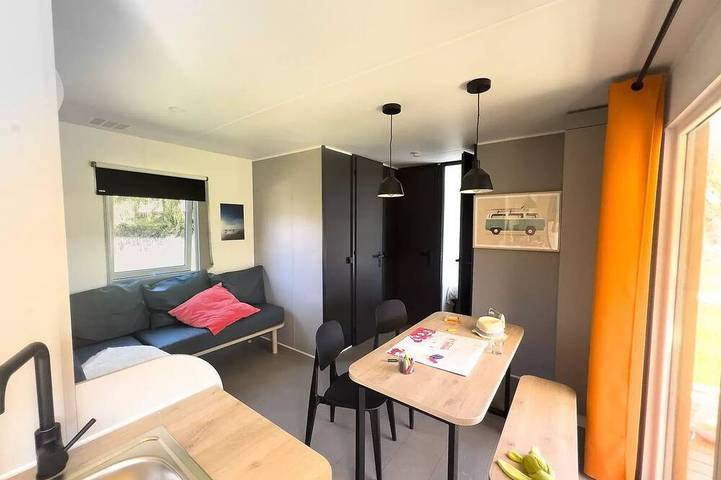 Mobil home pour 4 personnes à Marcillac-Saint-Quentin