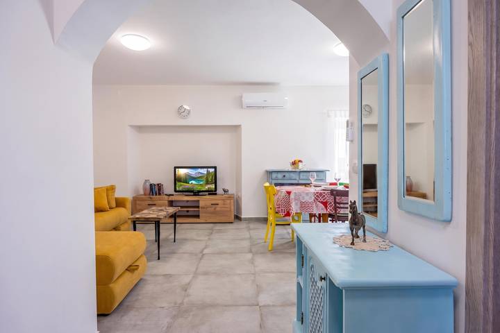 Ganze Wohnung, Rural Apt Arya: Garden & Bbq in Koper, Slowenisches Istrien