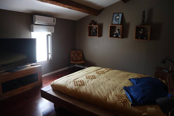 Location de vacances pour 4 personnes, avec piscine ainsi que jardin et jacuzzi à Servian - 2