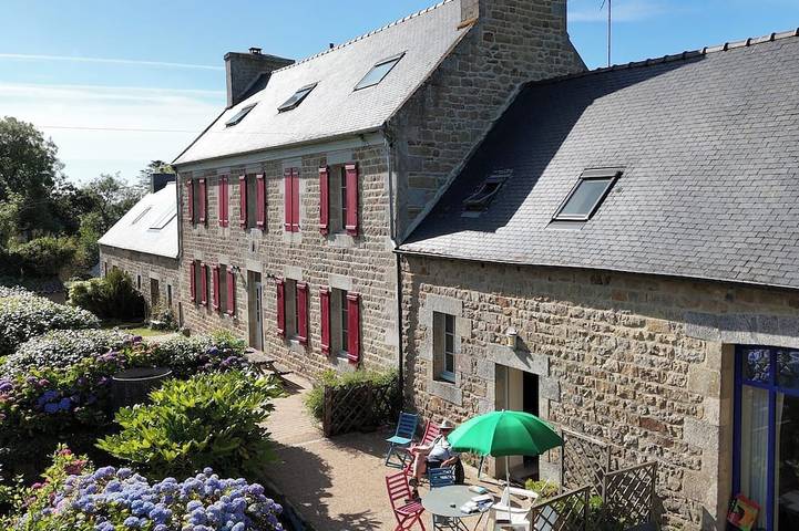 Gîte pour 4 personnes, avec terrasse et jardin