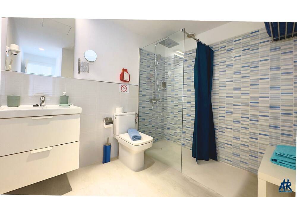 Entire apartment, Zaffiro - Sea view terrace, heated pool in Puerto del Carmen, Tías