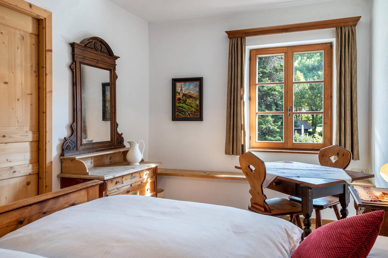 Room 'Hirschen Fernanda' with Mountain View, Shared Terrace and Wi-Fi in Sarnthein, Sarnvalley