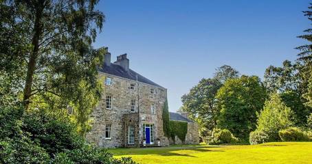 Hôtel pour 20 personnes, avec terrasse ainsi que vue et jardin à Pitlochry