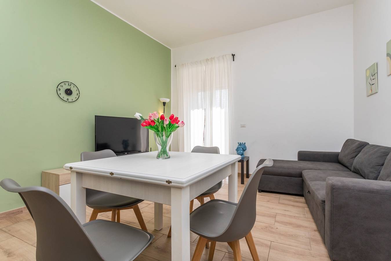 Appartement entier, Appartement 'Eleven Holidays Home' avec Balcon, Wi-Fi et Climatisation in Catane, Province de Catania