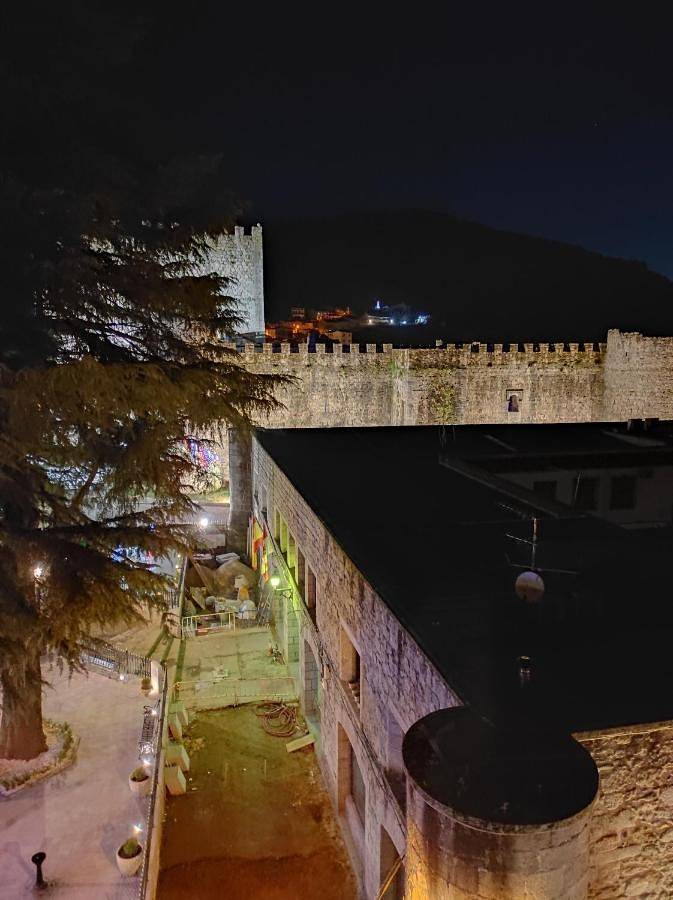 Hostal El Castillo in Arenas de San Pedro, Valle del Tiétar