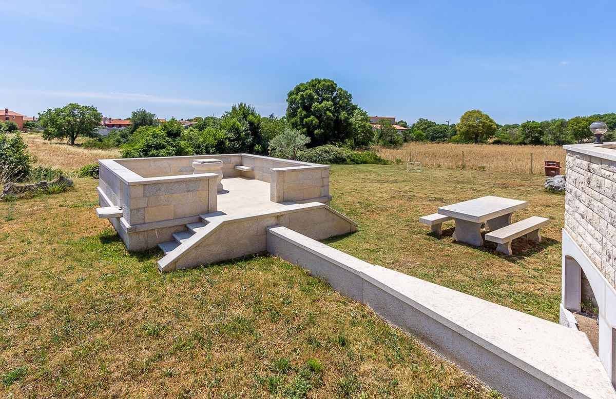 Ganze Ferienwohnung, Ferienwohnung mit Parkplatz in Muntic, Südküste Istrien