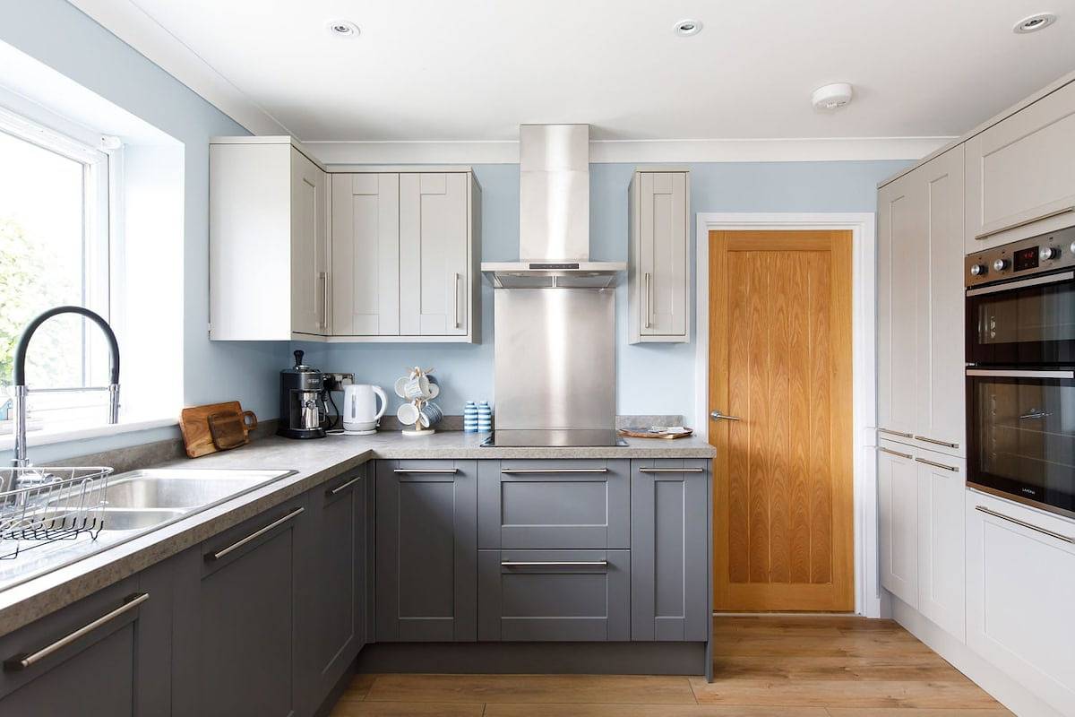 Charming Bolthole 400m to Beach in West Sussex