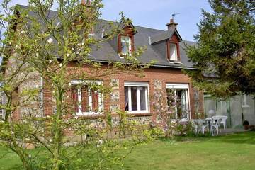 Location de vacances pour 4 personnes, avec jardin et terrasse à Montivilliers