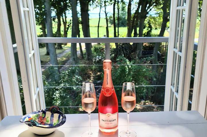 Ferieudlejning for 4 personer, med terrasse i Fejø